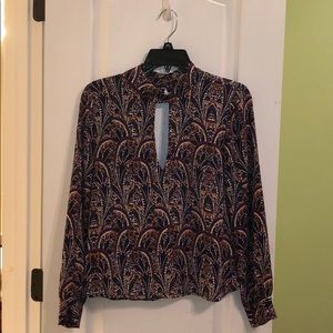 Cropped long sleeve top